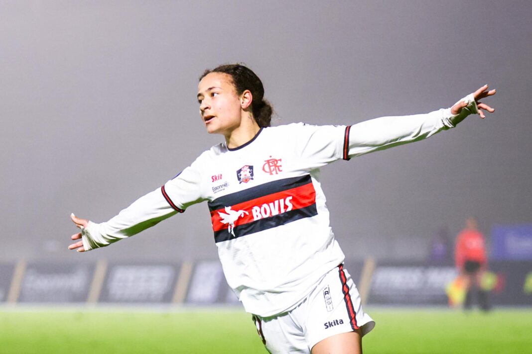 Homophobie : Aïrine Fontaine, joueuse de Fleury, considère que « l’homosexualité est un péché »