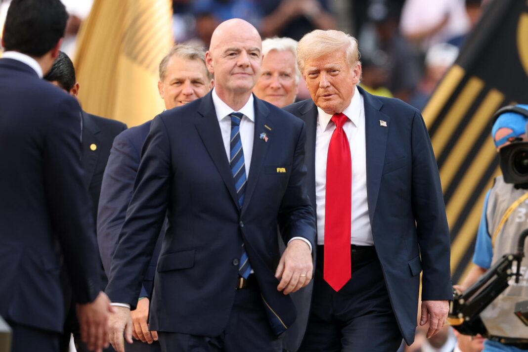 Mondial 2026 : Quand Donald Trump s’offre le trophée de la Coupe du monde