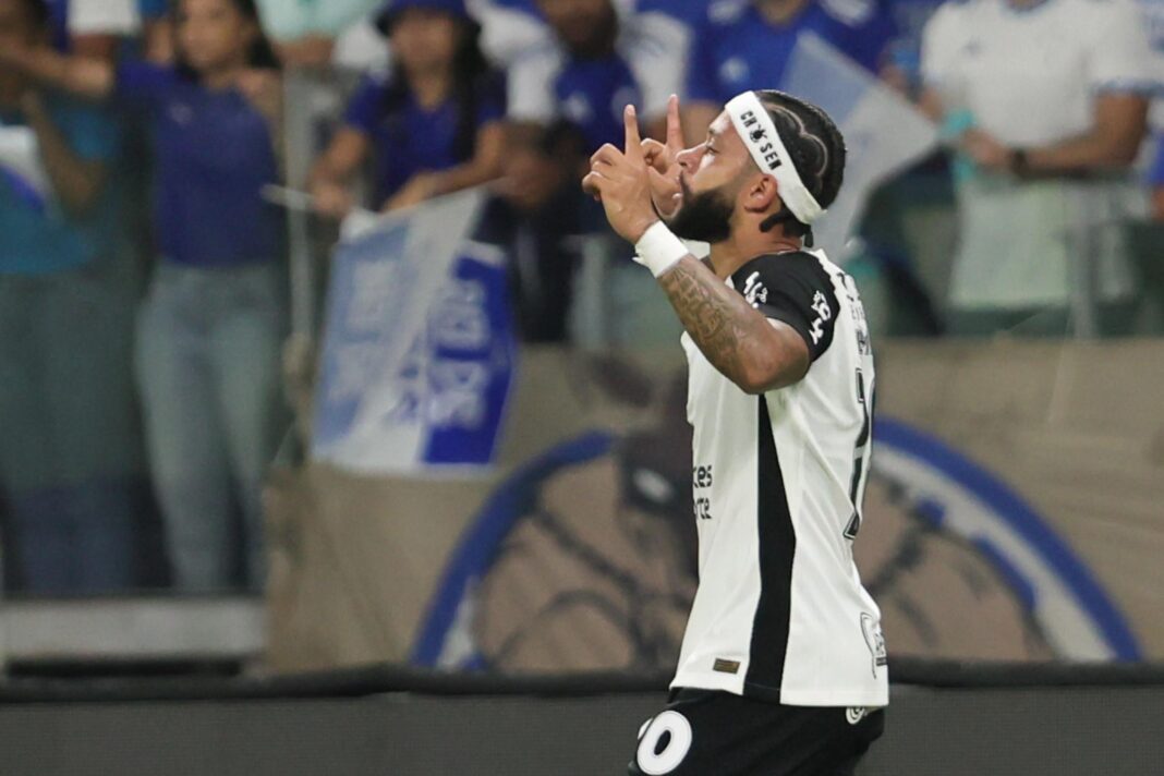 Coupe du Brésil : Memphis Depay offre la victoire au Corinthians, tandis que Dimitri Payet reste sans trophée !