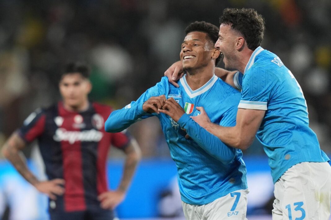 Naples écrase Bologne et s’empare de la Supercoupe d’Italie !