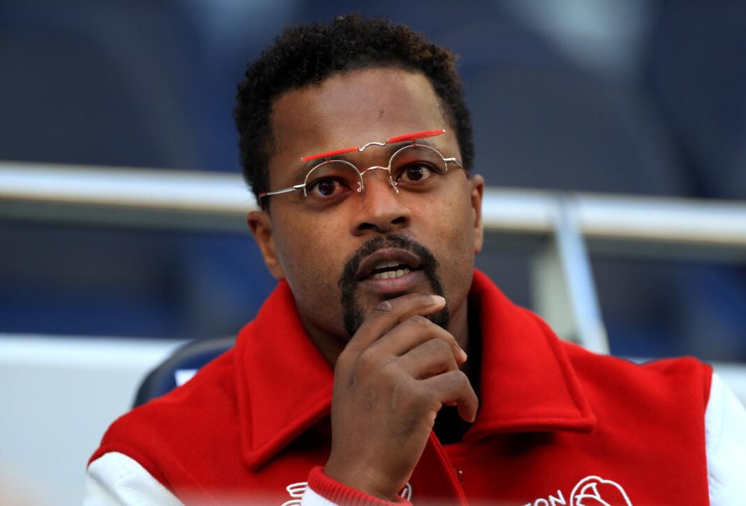 Patrice Évra offre son déhanché pour Noël