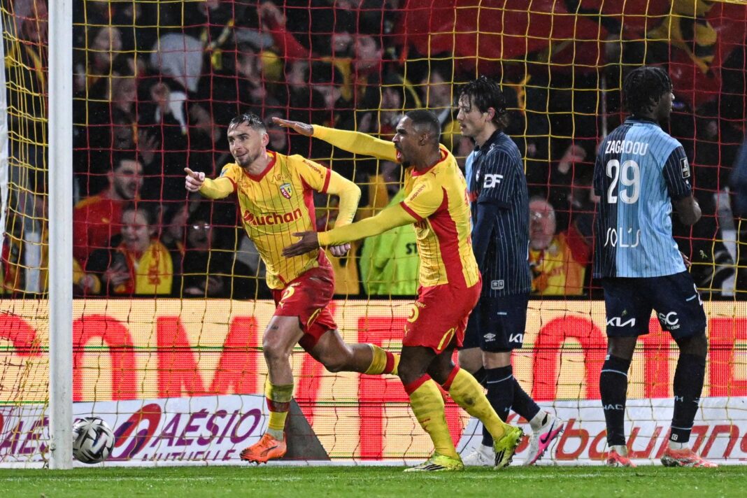 Ligue 1 : Lens brille à Bollaert, surclasse Le Havre et reprend la tête devant le PSG !