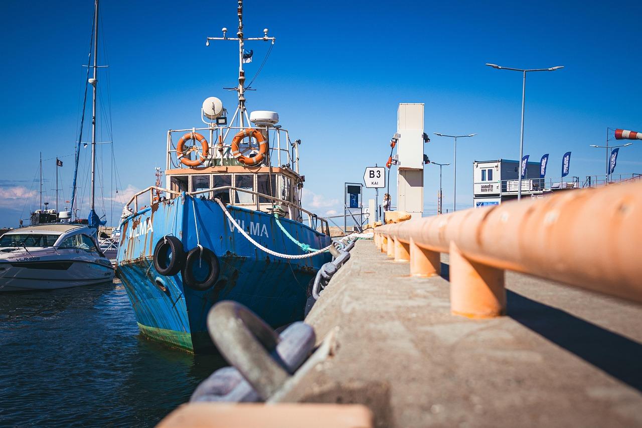 Savoir naviguer dans le monde des yachts : conseils d'experts pour les footballeurs